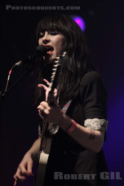 DUM DUM GIRLS - 2011-04-24 - PARIS - La Machine (du Moulin Rouge) - 